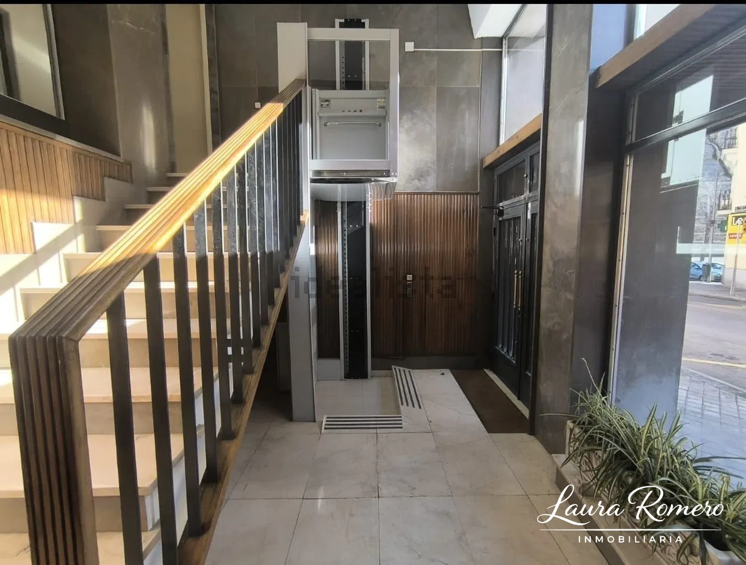 ALQUILADO - piso en Calle de Bustamante 