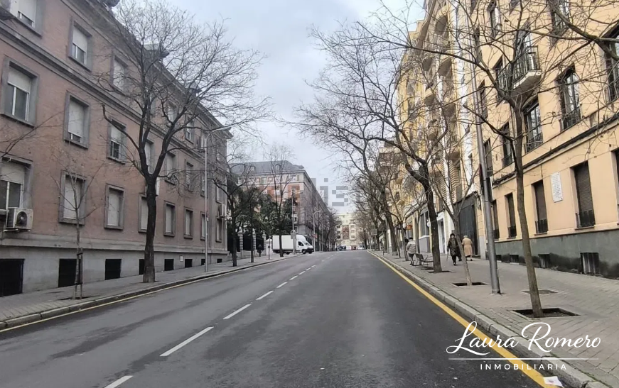 VENDIDO Ático en venta en Calle de Romero Robledo 